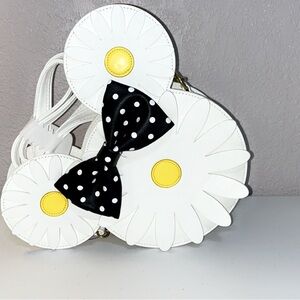 Minnie Mouse White Daisy Loungefly Crossbody
